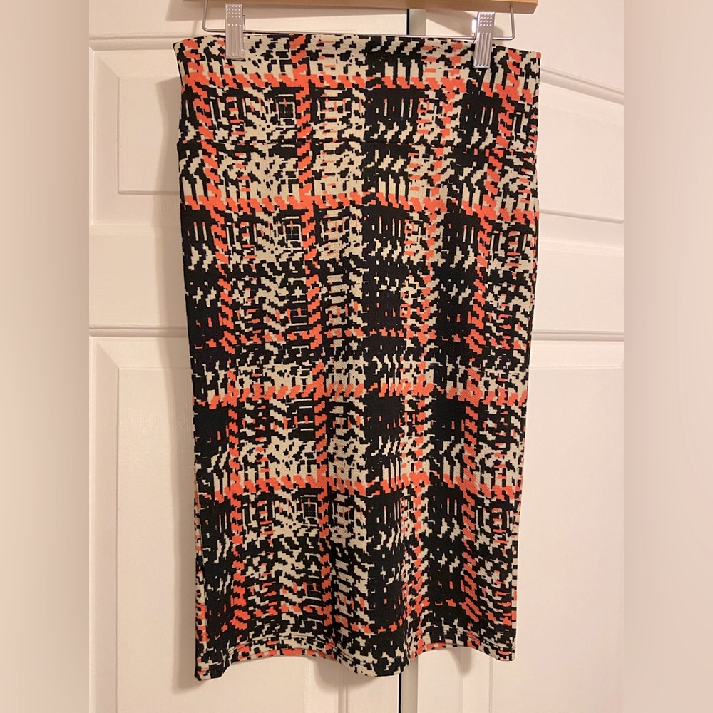 Size XS LulaRoe Cassie skirt